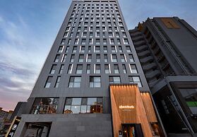 Hotel Alice and Trunk