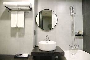 Hotel Alice and Trunk