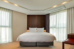 Hotel Alice and Trunk