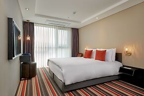 Hotel Alice and Trunk