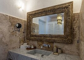 Lotus Beach Hotel - Adults Only