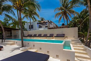 Lotus Beach Hotel - Adults Only