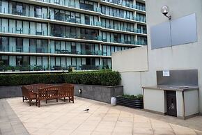 Metro Apartments South Melbourne CBD edge