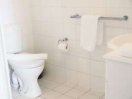 Metro Apartments South Melbourne CBD edge