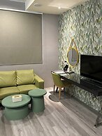 Her Home Spa Motel Douliu