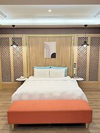 Her Home Spa Motel Douliu