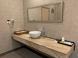 Her Home Spa Motel Douliu