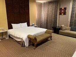 Her Home Spa Motel Douliu