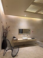 Her Home Spa Motel Douliu