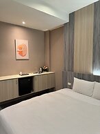 Her Home Spa Motel Douliu