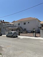 Angelas Apartments