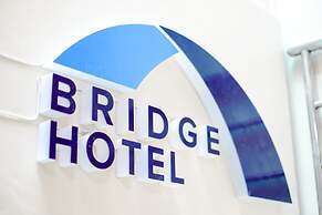 Bridge Hotel