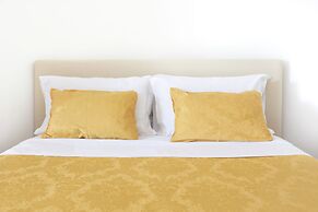 Modern Apartment with Terrace, Swimming Pool&Tennis