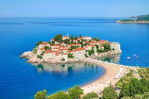 ĀNANTI Resort, Residences & Beach Club - The Leading Hotels of the Wor