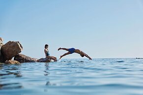 ĀNANTI Resort, Residences & Beach Club - The Leading Hotels of the Wor