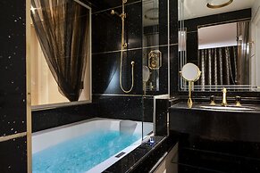 Paris j'Adore Hotel & Spa