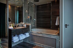 Paris j'Adore Hotel & Spa