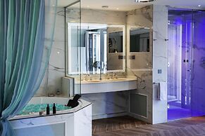 Paris j'Adore Hotel & Spa