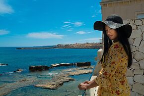 Re Dionisio Luxury Suites