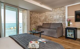 Re Dionisio Luxury Suites