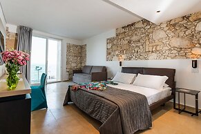 Re Dionisio Luxury Suites