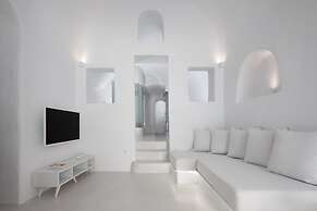 Oia White Cave Oia Cliff