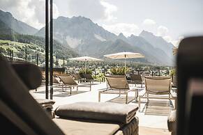 Excelsior Dolomites Life Resort