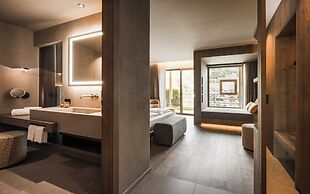 Excelsior Dolomites Life Resort