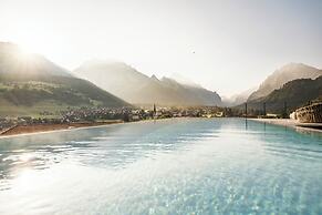 Excelsior Dolomites Life Resort