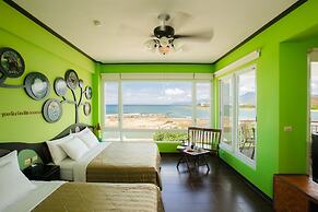 Blue Sea Sunny Sea View Homestay