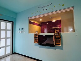 Blue Sea Sunny Sea View Homestay