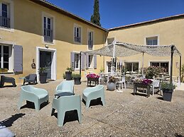 Hôtel Le Mas Des Quintrands
