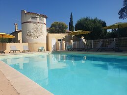 Hôtel Le Mas Des Quintrands