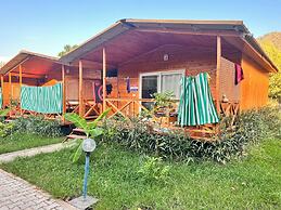 Adrasan Parlak Evleri