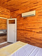 Adrasan Parlak Evleri