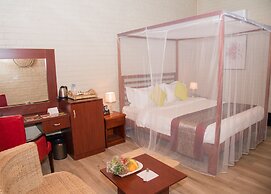 Kambiri Beach By Serendib