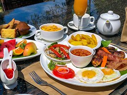 Kambiri Beach By Serendib