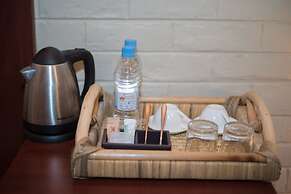 Kambiri Beach By Serendib