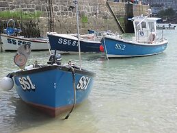 Little Pengelly Farm