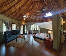 Zaburi Beach by Serendib