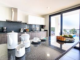 Villa Relaxing View by MHM