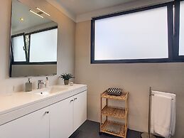 Villa Relaxing View by MHM