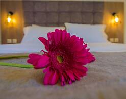 Ideal Boutique Hotel