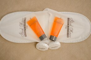 Ideal Boutique Hotel