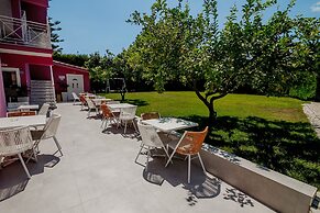 Ideal Boutique Hotel