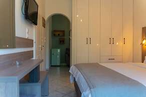 Ideal Boutique Hotel