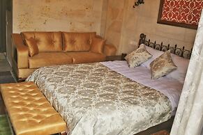 Caravanserai Inn Hotel