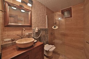 Caravanserai Inn Hotel