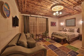 Caravanserai Inn Hotel