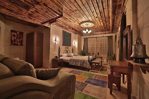 Caravanserai Inn Hotel